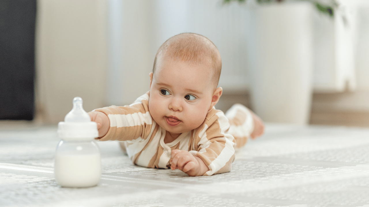how to transition from formula to cows milk​