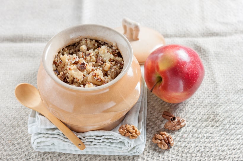 Quinoa Porridge with Almonds and Apples